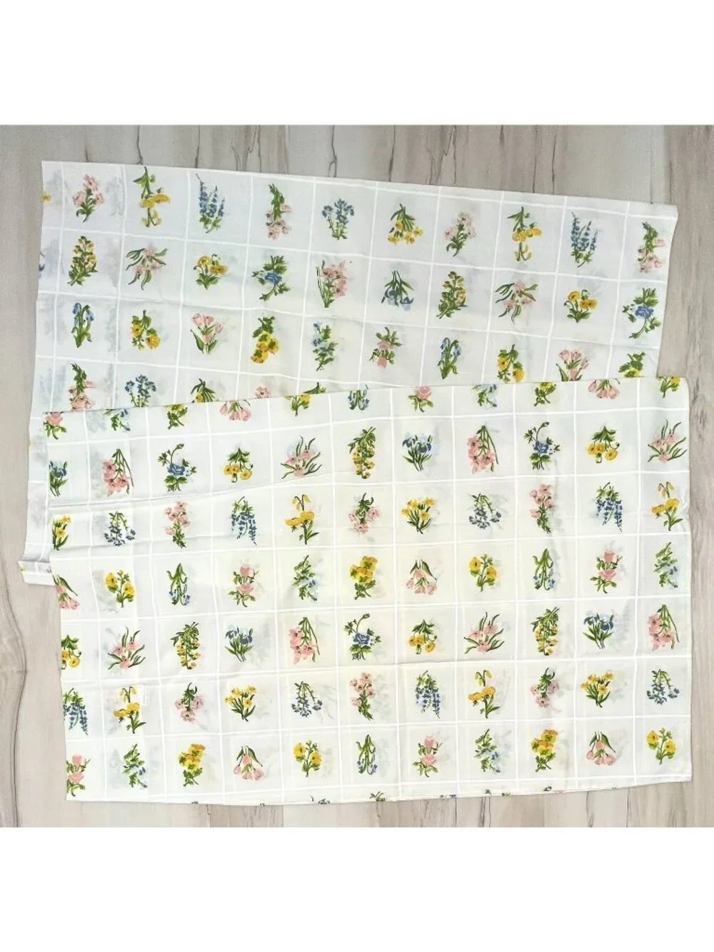 VTG UTICA Set 2 STANDARD No-Iron Percale Floral Bouquet PILLOWCASES EUC